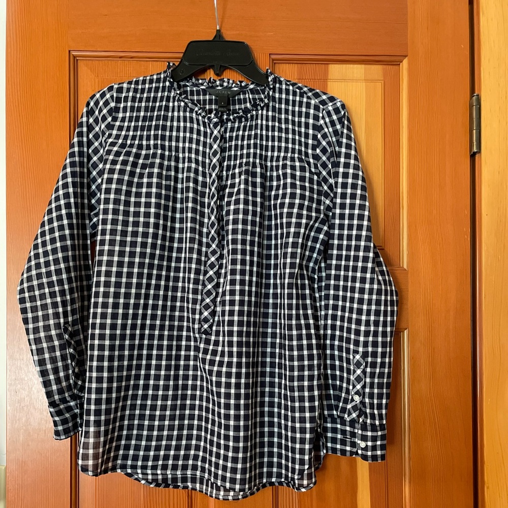 J. Crew classic Popover Lightweight Shirt, blue and white SZ 2